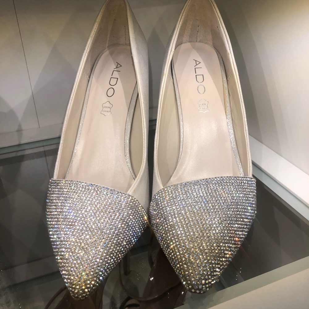 COPY - New! Never been worn Aldo off-white sparkling Stilettoe